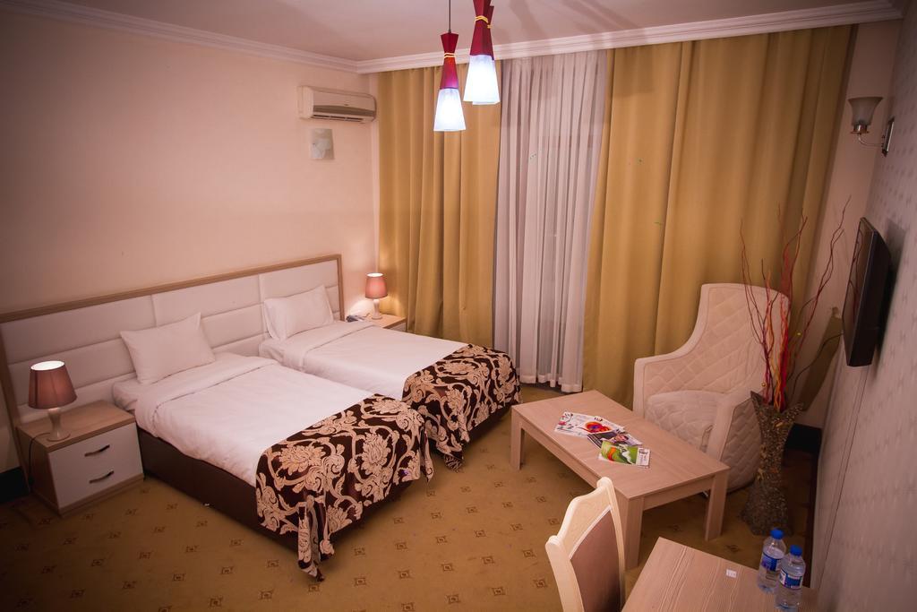 Baku Inn Hotel 外观 照片